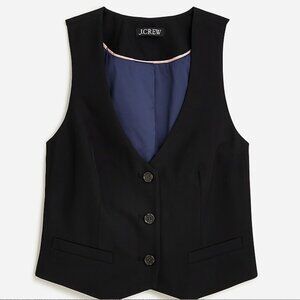 Slim-fit vest in drapey viscose
